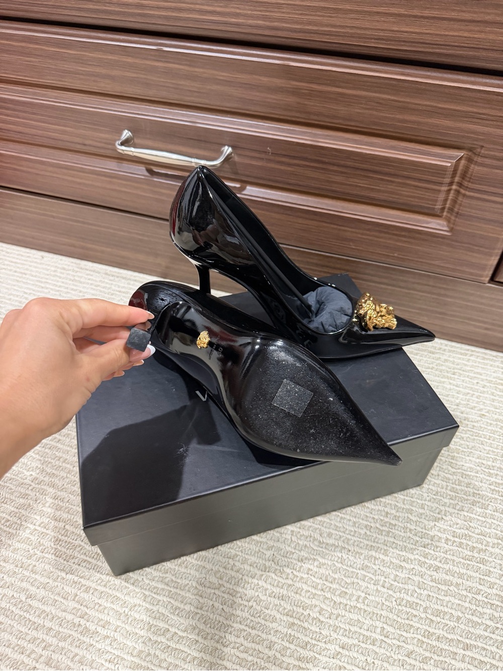 Versace Black Patent Leather Pointed Pumps with Gold Medusa - Picture 4 of 5